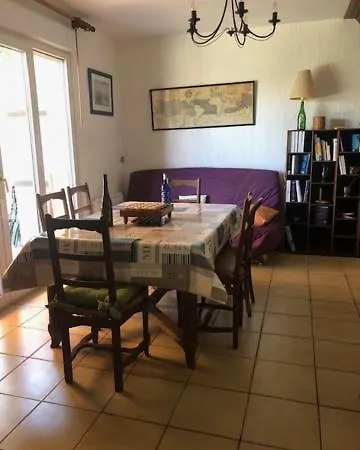 L'oustalot Casa de Férias Lanton